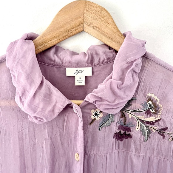 J. Jill Lilac Purple Sheer Embroidered Button Front Bubble Collar Top Size Small - Picture 3 of 12